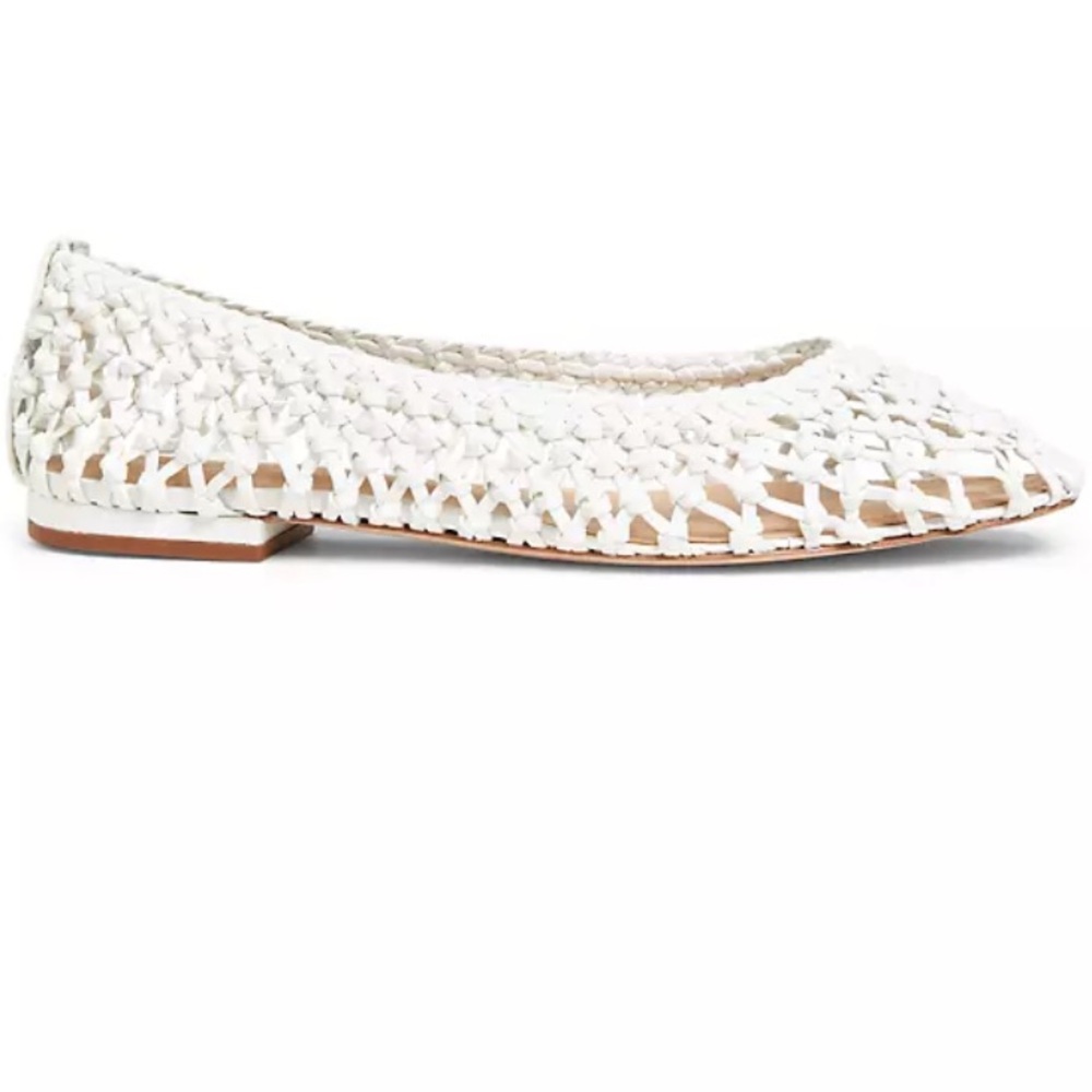 Saks Fifth Avenue  Balett Leather Flats Size 37.5 White Colored.